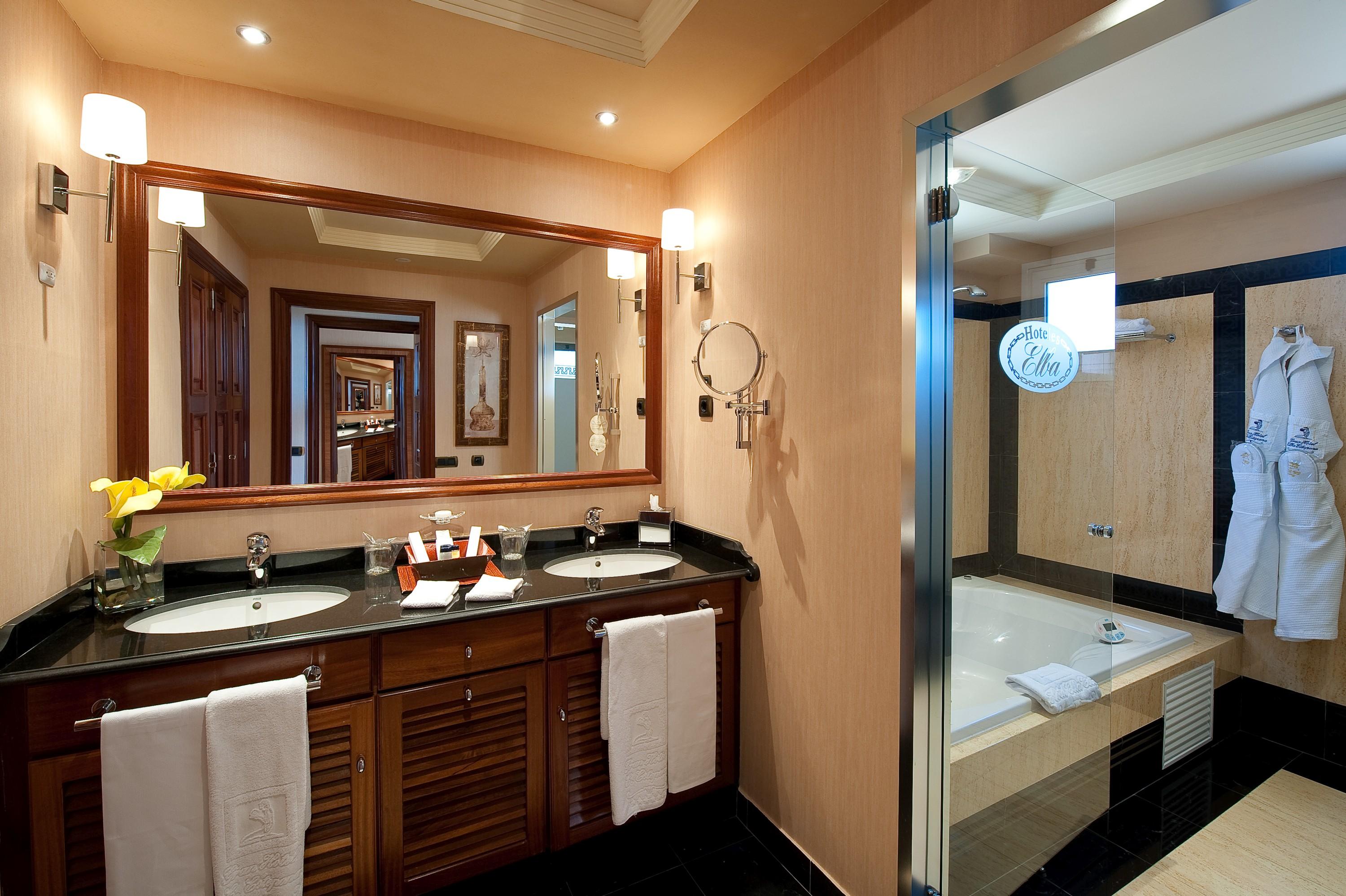 Elba Estepona Gran Hotel & Thalasso Spa Oda fotoğraf Bathroom