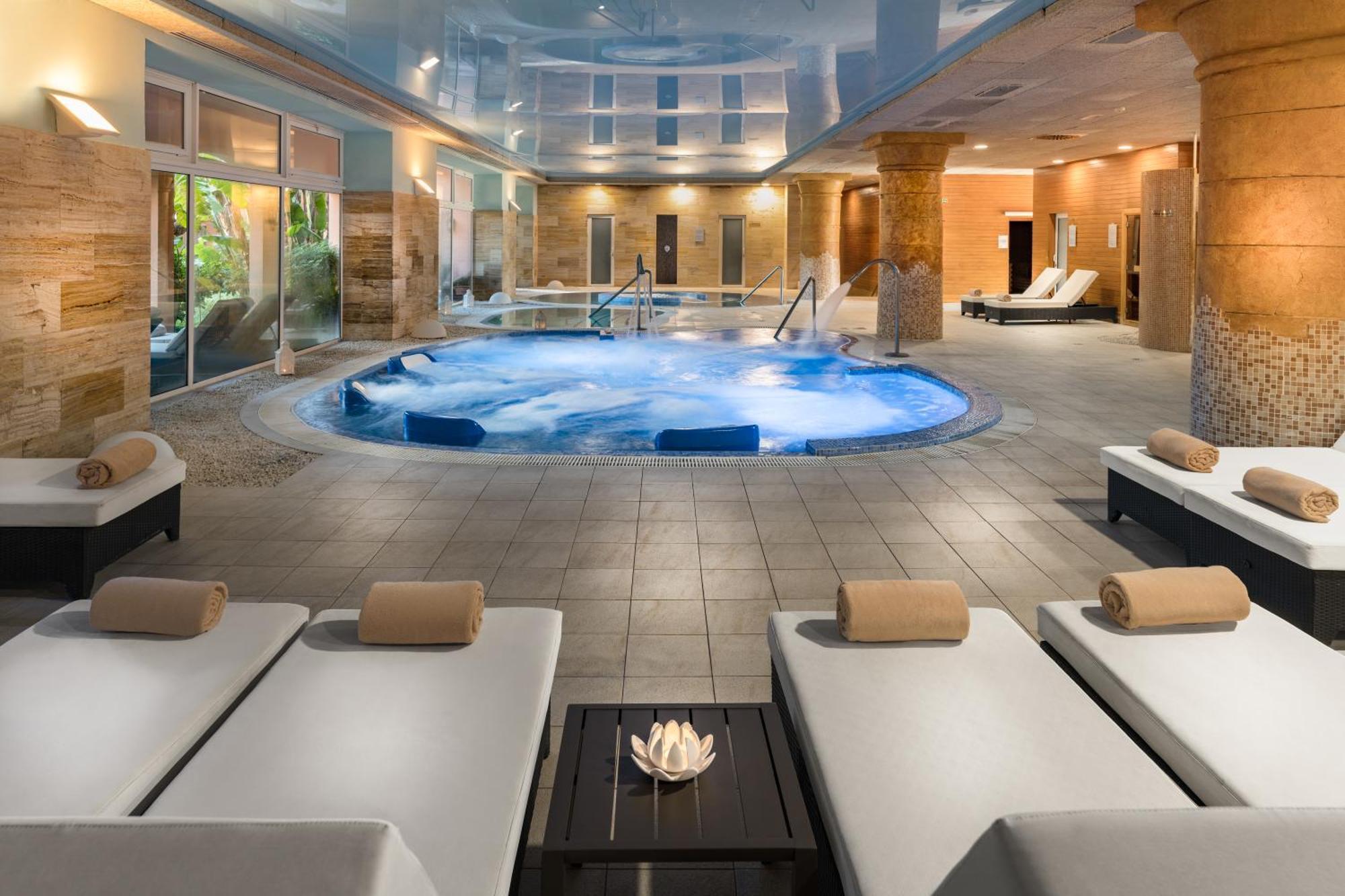 Elba Estepona Gran Hotel & Thalasso Spa Dış mekan fotoğraf