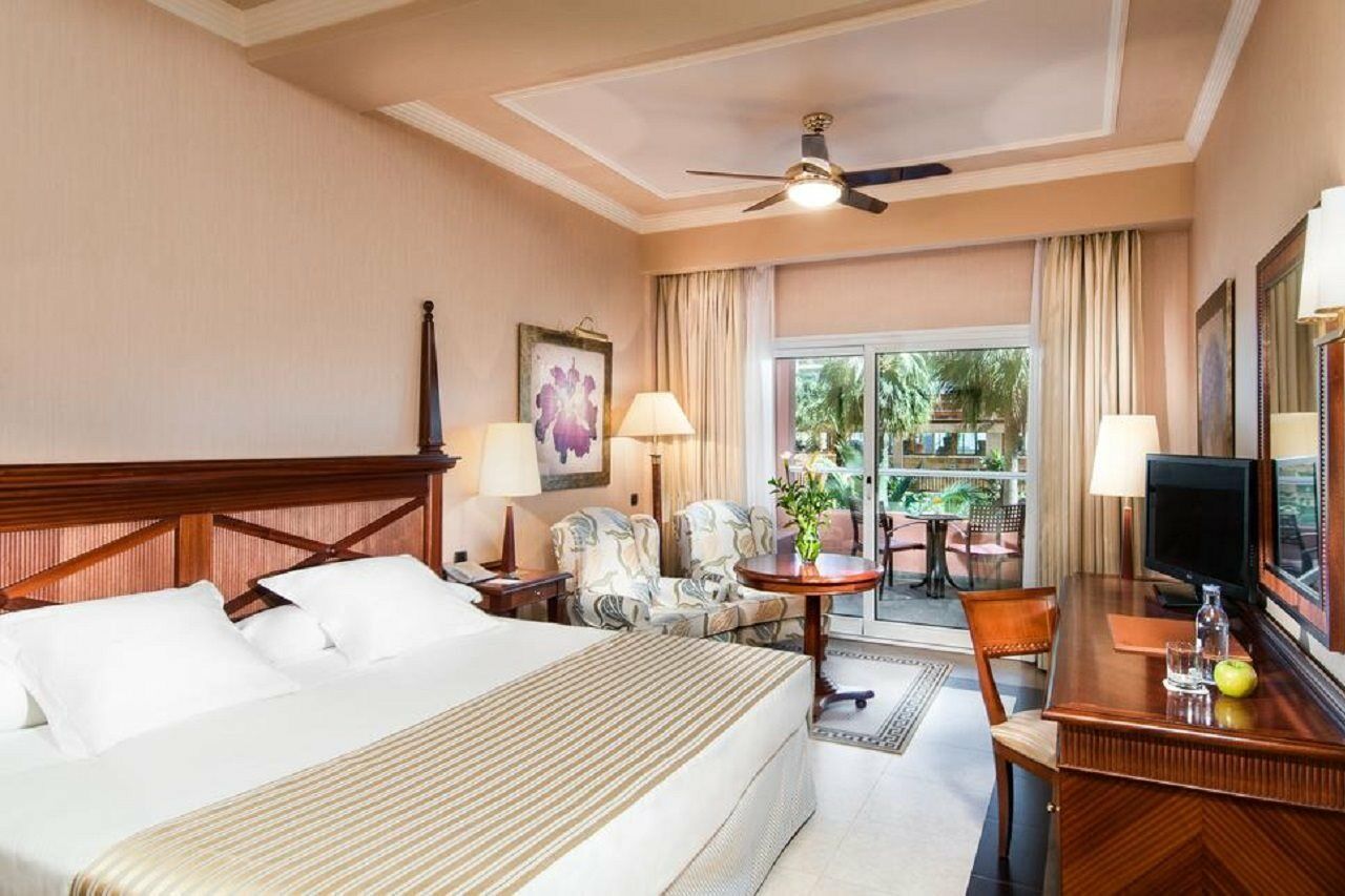 Elba Estepona Gran Hotel & Thalasso Spa Dış mekan fotoğraf Deluxe Room